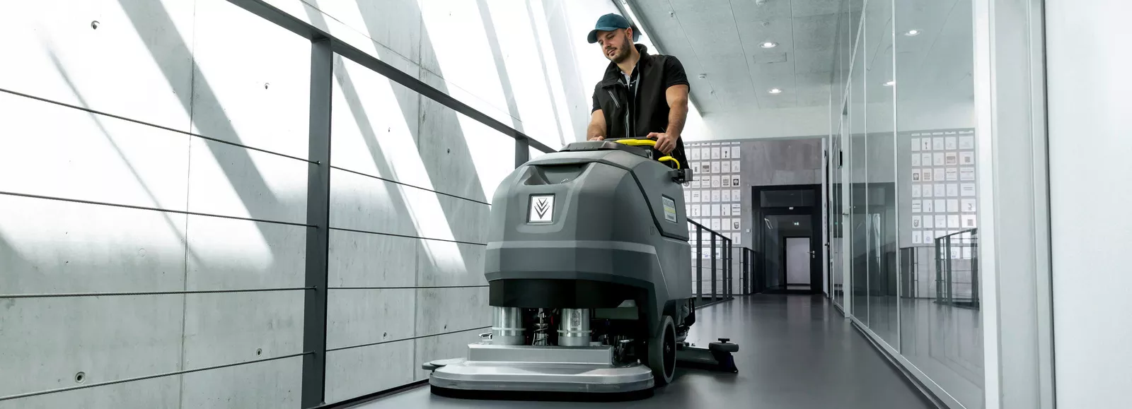 Padl&oacute;tiszt&iacute;t&oacute;k