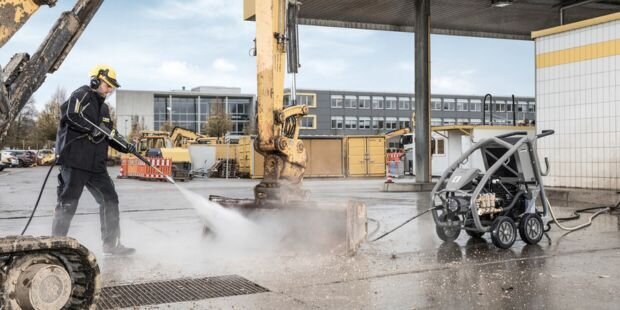 Ultramagas nyom&aacute;s&uacute; tiszt&iacute;t&oacute; rendszerek