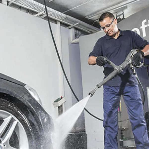 K&ouml;z&eacute;p kateg&oacute;ria