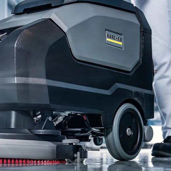 Kompakt/ k&eacute;zi ir&aacute;ny&iacute;t&aacute;s&uacute; s&uacute;rol&oacute;-sz&iacute;v&oacute;g&eacute;pek