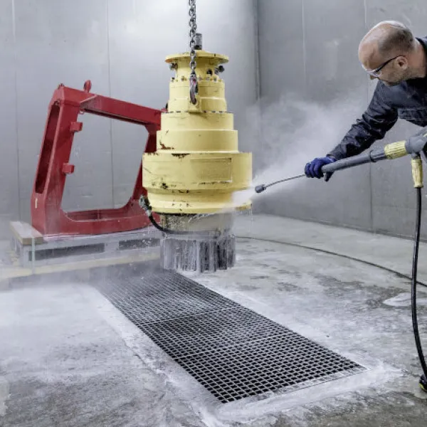 Telep&iacute;tett magasnyom&aacute;s&uacute; tiszt&iacute;t&oacute;k