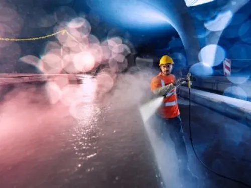 Meleg vizes magasnyom&aacute;s&uacute; mos&oacute;k