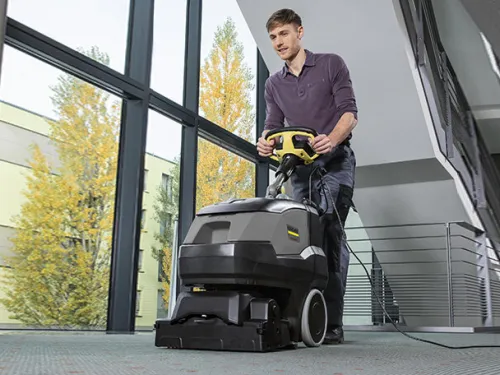 Szőnyegtiszt&iacute;t&oacute;k