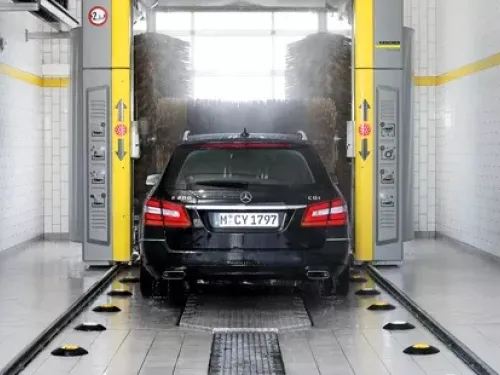 Szem&eacute;lyg&eacute;pj&aacute;rműmos&oacute;-berendez&eacute;sek