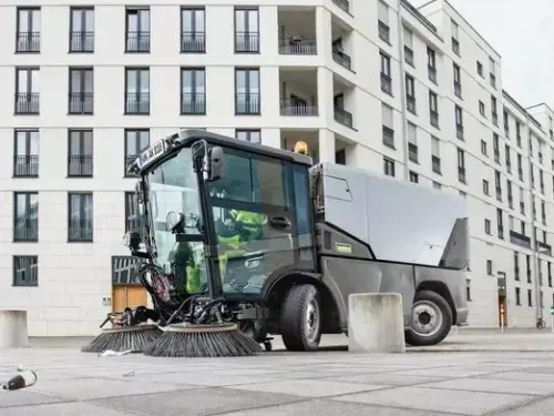 Kommun&aacute;lis g&eacute;pek