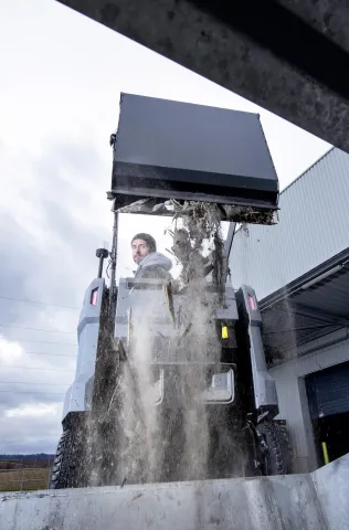 K&auml;rcher Seprő-porsz&iacute;v&oacute; KM 100/120 R Bp Pack 160Ah Li+FC