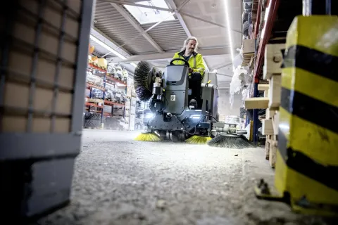 K&auml;rcher Seprő-porsz&iacute;v&oacute; KM 100/120 R Bp Pack 4SB