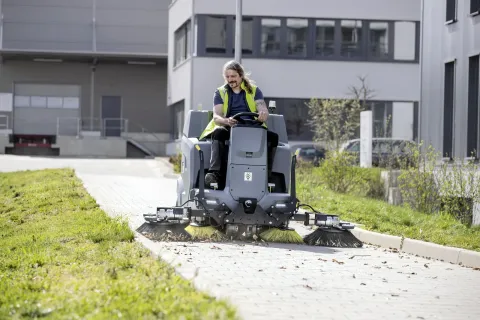 K&auml;rcher Seprő-porsz&iacute;v&oacute; KM 100/120 R Bp Pack 4SB