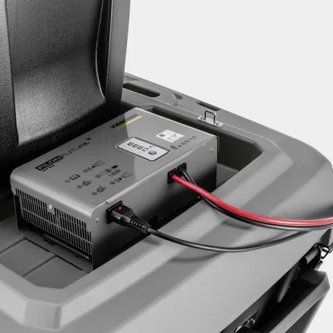 K&auml;rcher Seprő-porsz&iacute;v&oacute; KM 85/50 R Bp Pack 80Ah Li+FC