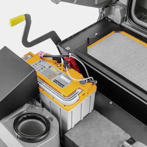 K&auml;rcher Seprő-porsz&iacute;v&oacute; KM 85/50 R Bp Pack 80Ah Li+FC