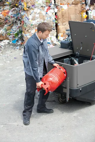 K&auml;rcher Seprő-porsz&iacute;v&oacute; KM 130/300 R LPG