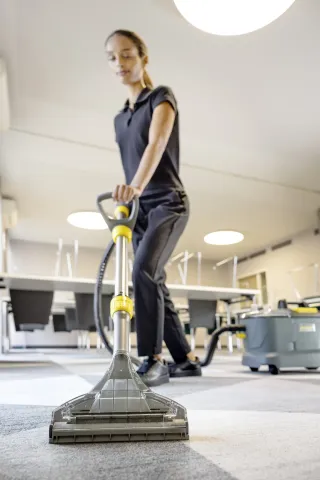 K&auml;rcher Permetextrakci&oacute;s tiszt&iacute;t&oacute; Puzzi 10/1 Adv