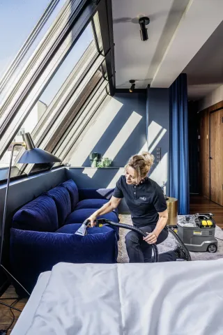 K&auml;rcher Permetextrakci&oacute;s tiszt&iacute;t&oacute; Puzzi 8/1 C *EU padl&oacute;fejjel