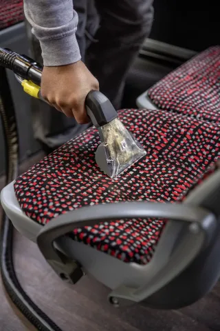 K&auml;rcher Permetextrakci&oacute;s tiszt&iacute;t&oacute; Puzzi 8/1