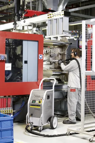 K&auml;rcher Sz&aacute;razjeges tiszt&iacute;t&oacute; IB 7/40 Advanced