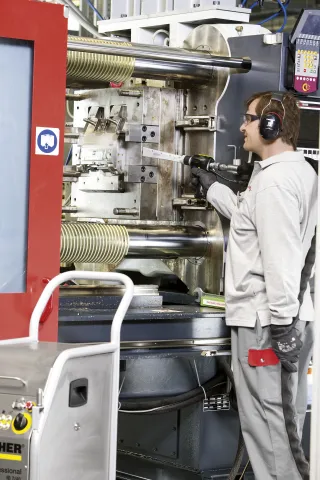 K&auml;rcher Sz&aacute;razjeges tiszt&iacute;t&oacute; IB 7/40 Advanced