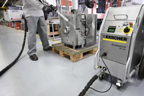 K&auml;rcher Sz&aacute;razjeges tiszt&iacute;t&oacute; IB 7/40 Advanced