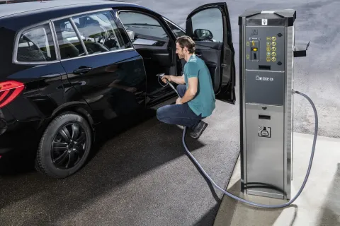 K&auml;rcher Forecourt egys&eacute;g Parf&uuml;m torony hőszigetel&eacute;ssel