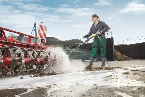 K&auml;rcher Magasnyom&aacute;s&uacute; mos&oacute; HD 8/18-4 M Cage Plus Farmer