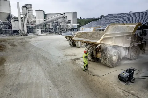 K&auml;rcher Magasnyom&aacute;s&uacute; mos&oacute; HDS 18/18-4 S Classic