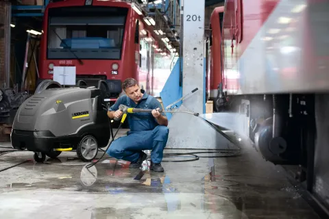 K&auml;rcher Magasnyom&aacute;s&uacute; mos&oacute; HDS-E 8/16-4 M 12 kW