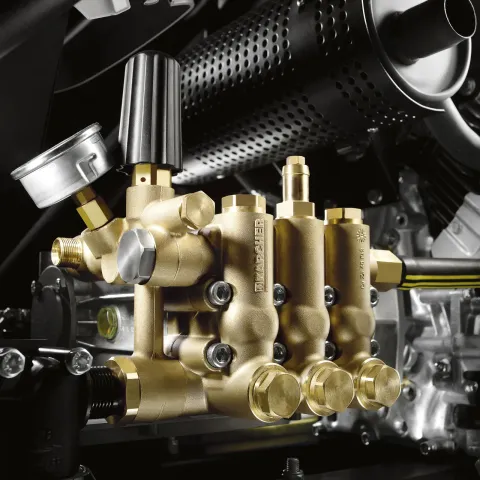 K&auml;rcher Ultra-magasnyom&aacute;s&uacute; tiszt&iacute;t&oacute; HD 9/50 Pe