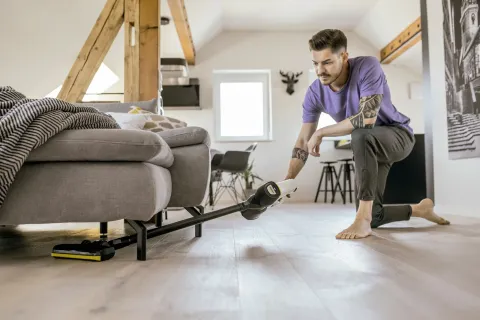 K&auml;rcher Akkumul&aacute;toros porsz&iacute;v&oacute; VC 4 Cordless myHome Car