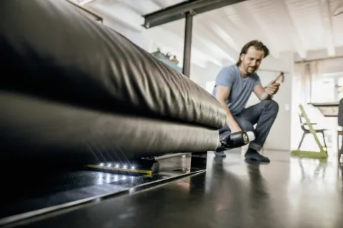 K&auml;rcher Akkumul&aacute;toros porsz&iacute;v&oacute; VC 6 Cordless ourFamily Car