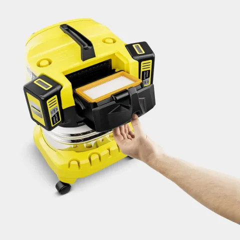 K&auml;rcher Akkumul&aacute;toros nedves &eacute;s sz&aacute;raz porsz&iacute;v&oacute; WD 4-18 S Dual Battery Set V-20/22