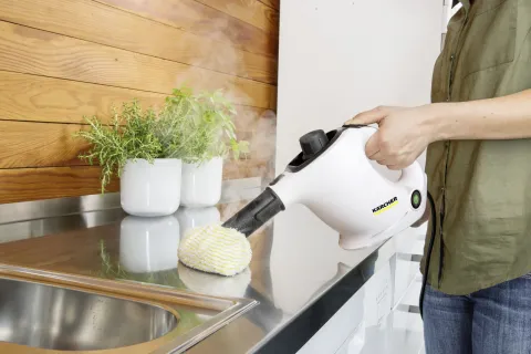 K&auml;rcher Gőztiszt&iacute;t&oacute; SC 1