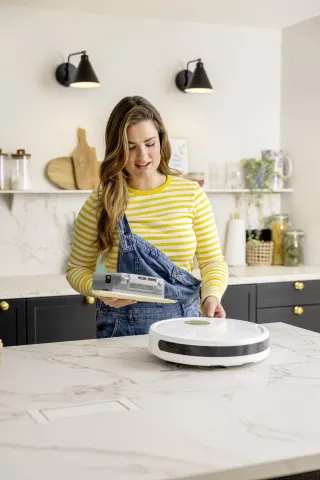 K&auml;rcher Robotporsz&iacute;v&oacute; felmos&oacute; funkci&oacute;val RCV 2