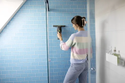 K&auml;rcher Ablaktiszt&iacute;t&oacute; WV 1 Compact Extra+ Black