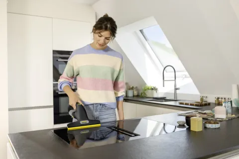 K&auml;rcher Ablaktiszt&iacute;t&oacute; WV 1 Compact Extra+ Black