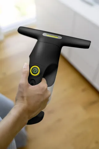 K&auml;rcher Ablaktiszt&iacute;t&oacute; WV 1 Compact Extra+ Black