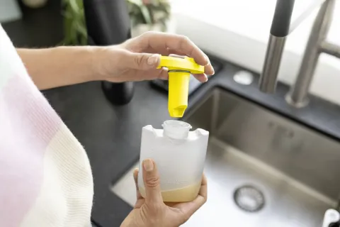 K&auml;rcher Ablaktiszt&iacute;t&oacute; WV 1 Compact Extra+ Black