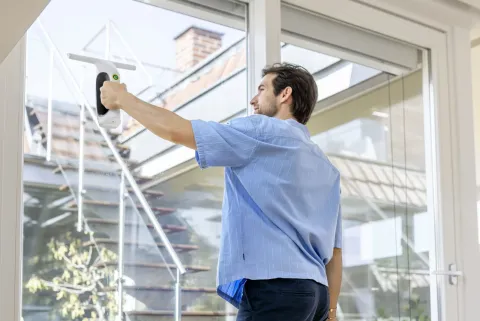 K&auml;rcher Ablaktiszt&iacute;t&oacute; WV 2 Universal Care