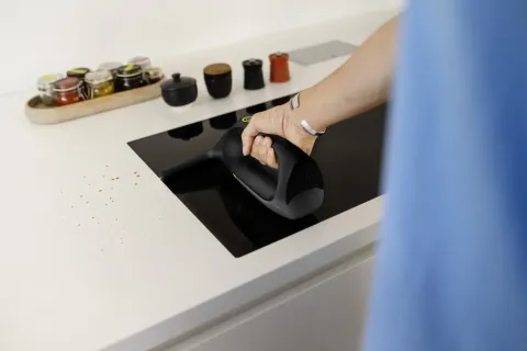 K&auml;rcher Ablaktiszt&iacute;t&oacute; WV 2 Universal Extra+ Black