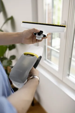 K&auml;rcher Ablaktiszt&iacute;t&oacute; WV 2 Universal Precision