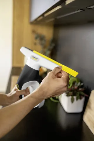 K&auml;rcher Ablaktiszt&iacute;t&oacute; WV 3 Comfort Precision