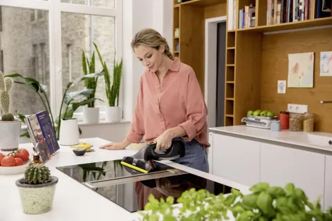 K&auml;rcher Ablaktiszt&iacute;t&oacute; WV 5 Plus N Black Edition