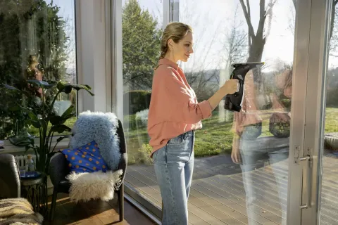 K&auml;rcher Ablaktiszt&iacute;t&oacute; WV 5 Plus N Black Edition