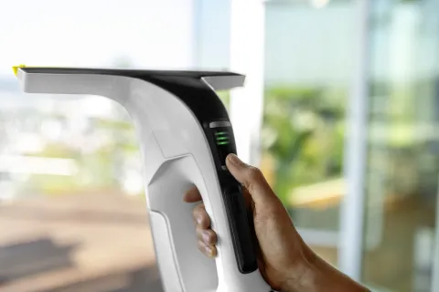 K&auml;rcher Ablaktiszt&iacute;t&oacute; WV 8 Signature Line