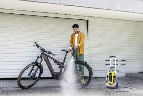 K&auml;rcher Mobil k&uuml;lt&eacute;ri tiszt&iacute;t&oacute; OC 6-18 Premium *INT (akkumul&aacute;tor n&eacute;lk&uuml;l)