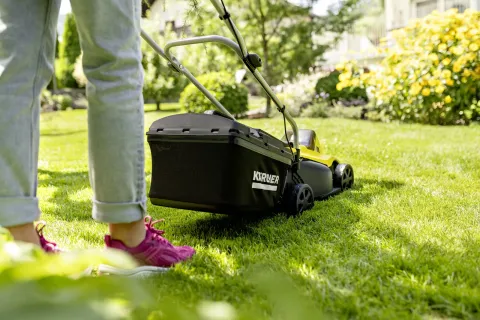 K&auml;rcher Akkumul&aacute;toros fűny&iacute;r&oacute; LMO 2-18 Battery Set