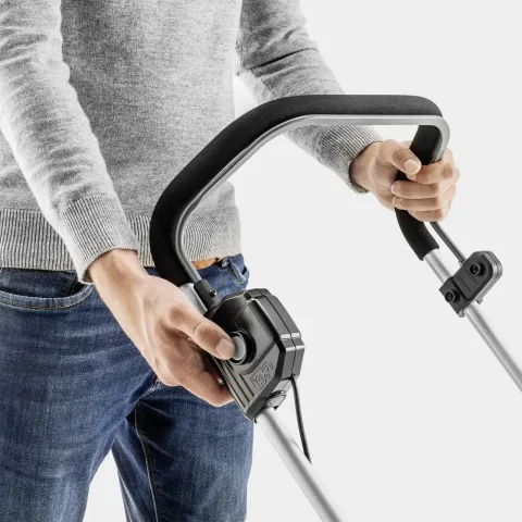 K&auml;rcher Akkumul&aacute;toros fűny&iacute;r&oacute; LMO 2-18