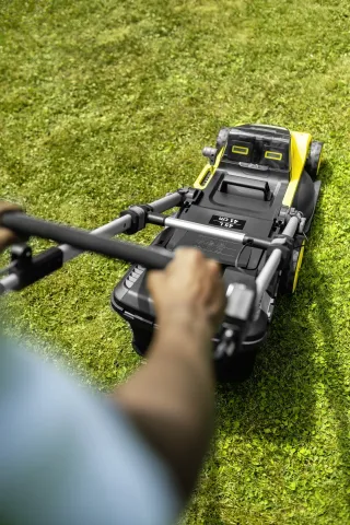 K&auml;rcher Akkumul&aacute;toros fűny&iacute;r&oacute; LMO 5-18 Dual Battery Set