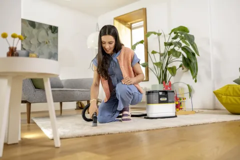 K&auml;rcher Szőnyeg- &eacute;s k&aacute;rpittiszt&iacute;t&oacute; SE 2 Spot Care