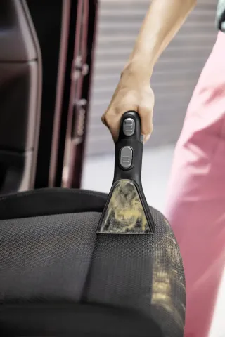 K&auml;rcher Szőnyeg- &eacute;s k&aacute;rpittiszt&iacute;t&oacute; SE 3 Compact