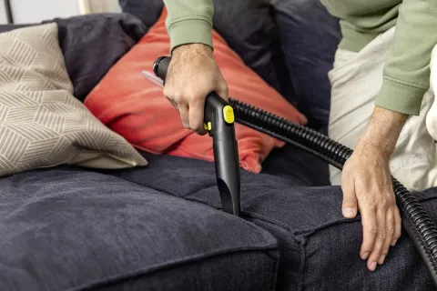 K&auml;rcher Szőnyeg- &eacute;s k&aacute;rpittiszt&iacute;t&oacute; SE 4 Go!Further