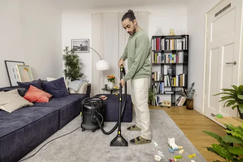 K&auml;rcher Szőnyeg- &eacute;s k&aacute;rpittiszt&iacute;t&oacute; SE 4 Go!Further